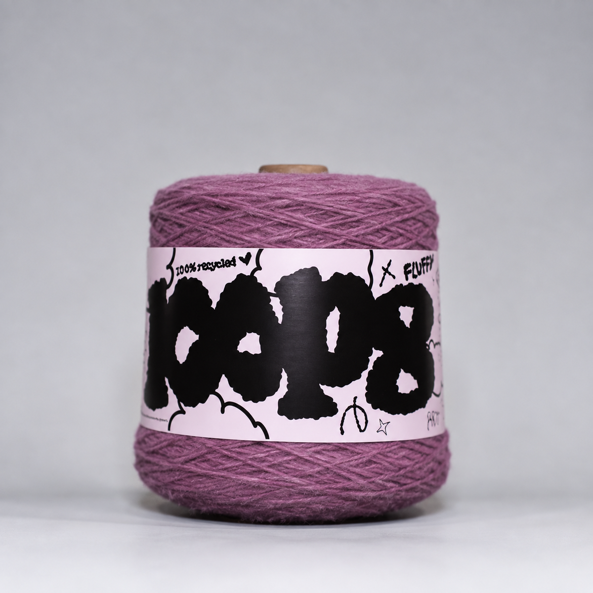 Loop 8 | 098 Talc Trouble | Recycled Super Bulky Tufting Yarn | 600g