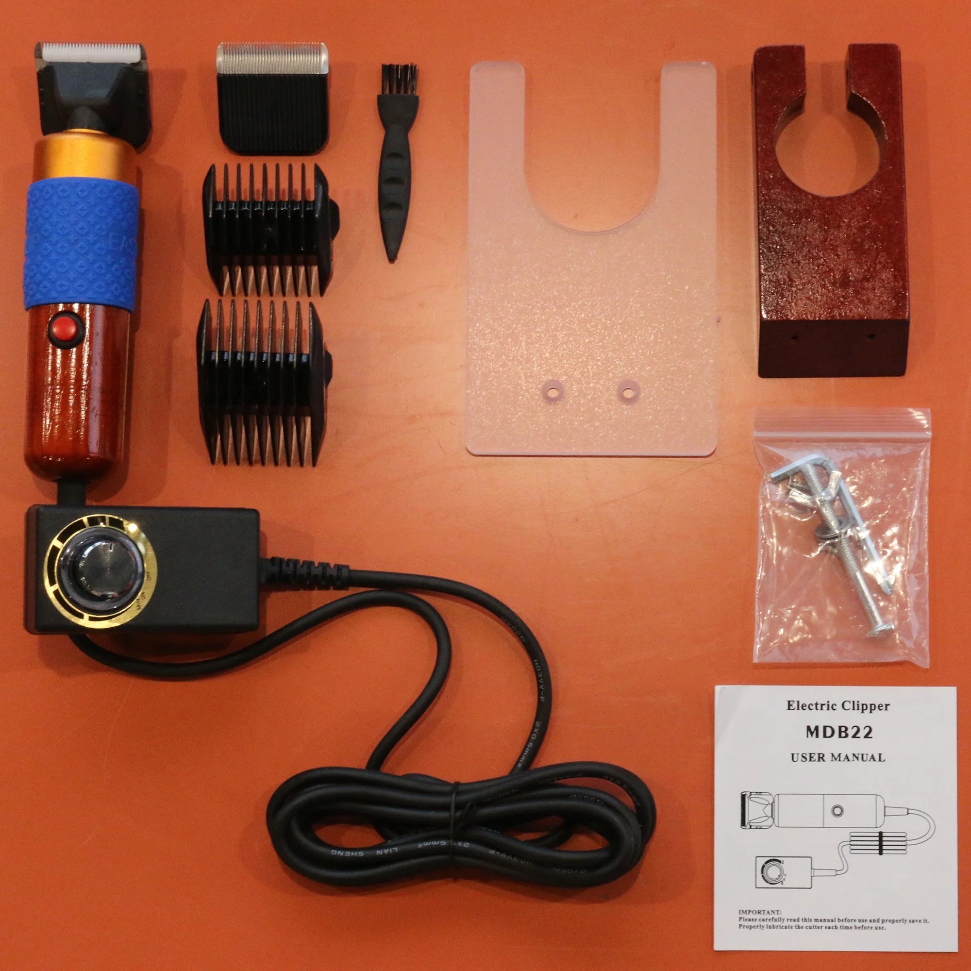 Tufting Trimmer with Shearing Guide
